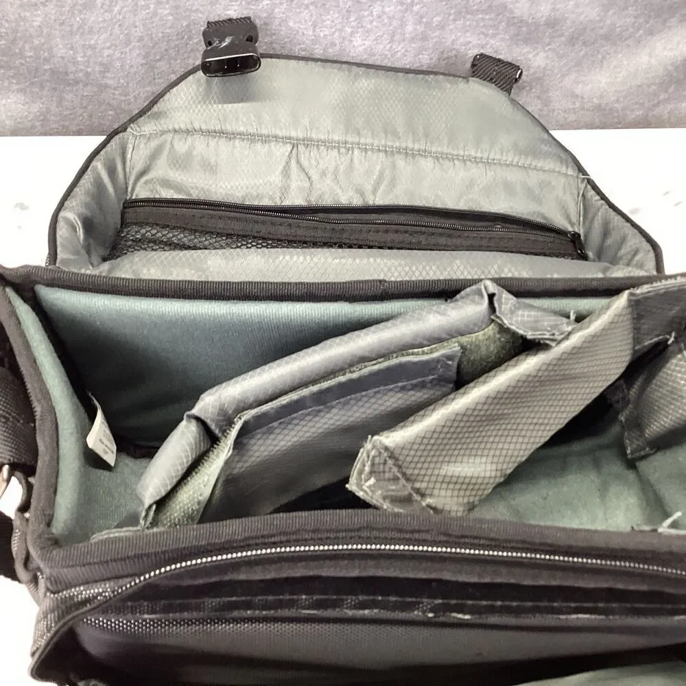 Nikon Digital SLR DSLR Camera Bag 17001 Case Padded Shoulder Strap Genuine